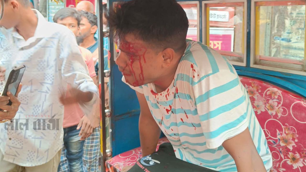 বিএনপির নাম ভাঙিয়ে দোকান দখলের চেষ্টা ও হামলা