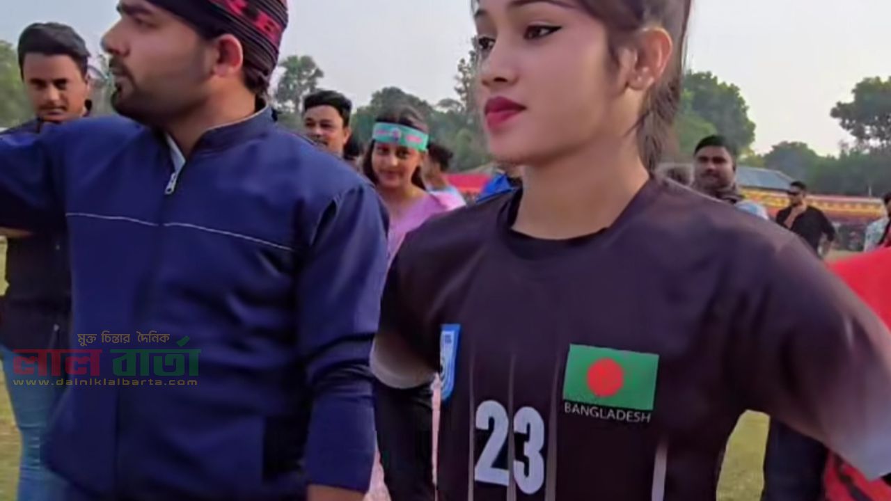 অদম্য নারী ফুটবল খেলোয়াড়