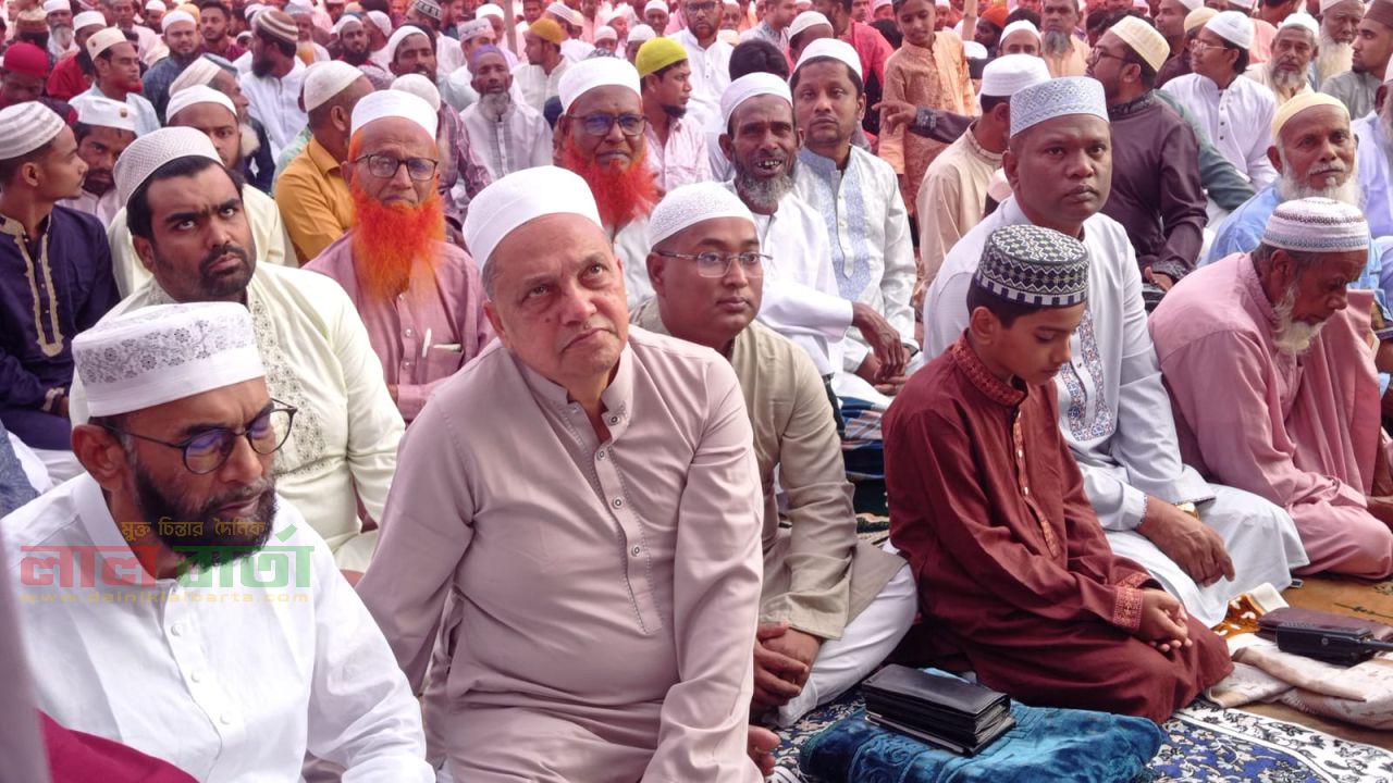 কাজিপুরে ১৭০ ঈদগাহে ঈদের নামাজ অনুষ্ঠিত