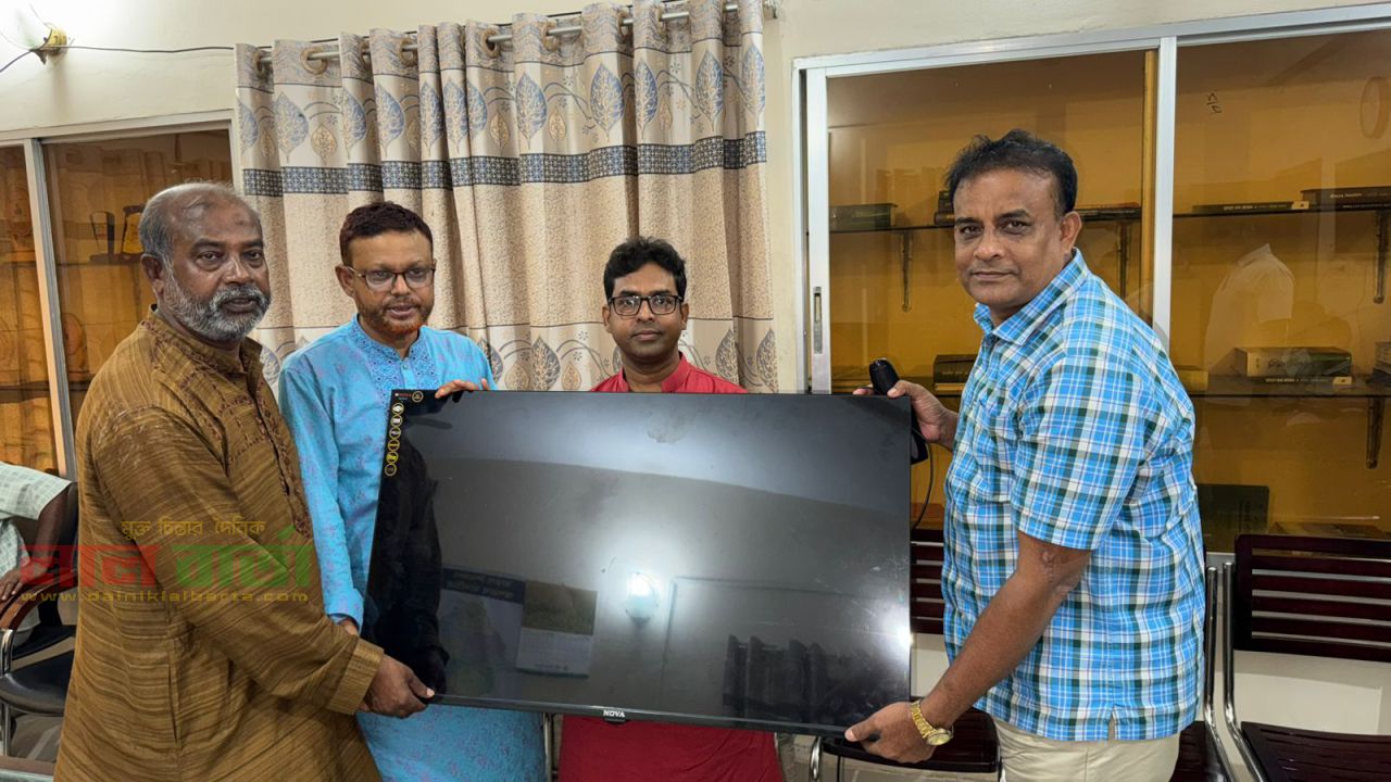 ওসির চোখ এড়াতে পারল না চোর: তাড়াশে ৭২ ঘণ্টার ঝটিকা অভিযানে উদ্ধার মালামাল