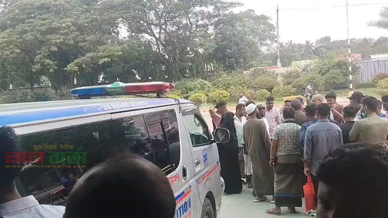চোখের পলকে শেষ একটি পরিবার: বাবা-মাকে খুঁজছে ১৬ বছরের তামান্না
