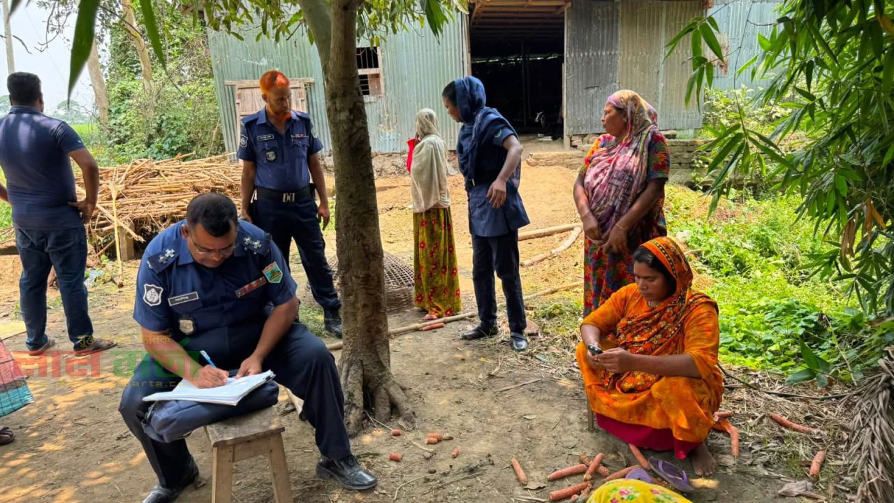 তাড়াশে মিনি পতিতালয়ে পুলিশের অভিযান: উপস্থিতি টের পেয়ে পালালো যৌনকর্মীরা