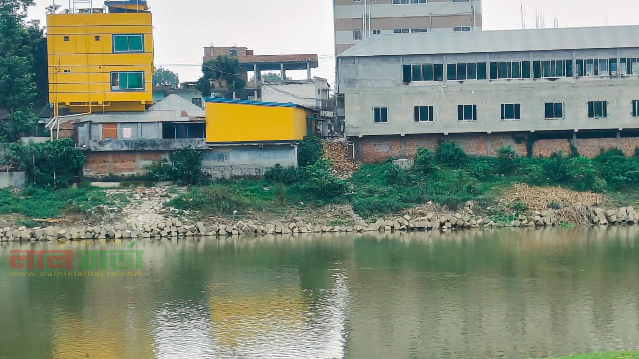 ফুলজোড় নদীতে স্বপ্নের সেতু: বদলে যাবে ধানগড়ার চিত্র!