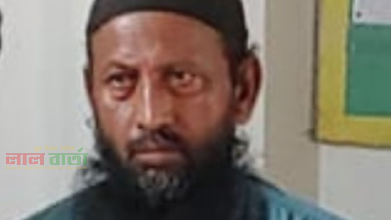 ফের নিয়োগ বাণিজ্যের অভিযোগ  হরিপুর মাদ্রাসার ভারপ্রাপ্ত অধ্যক্ষ আতোয়ারের বিরুদ্ধে 