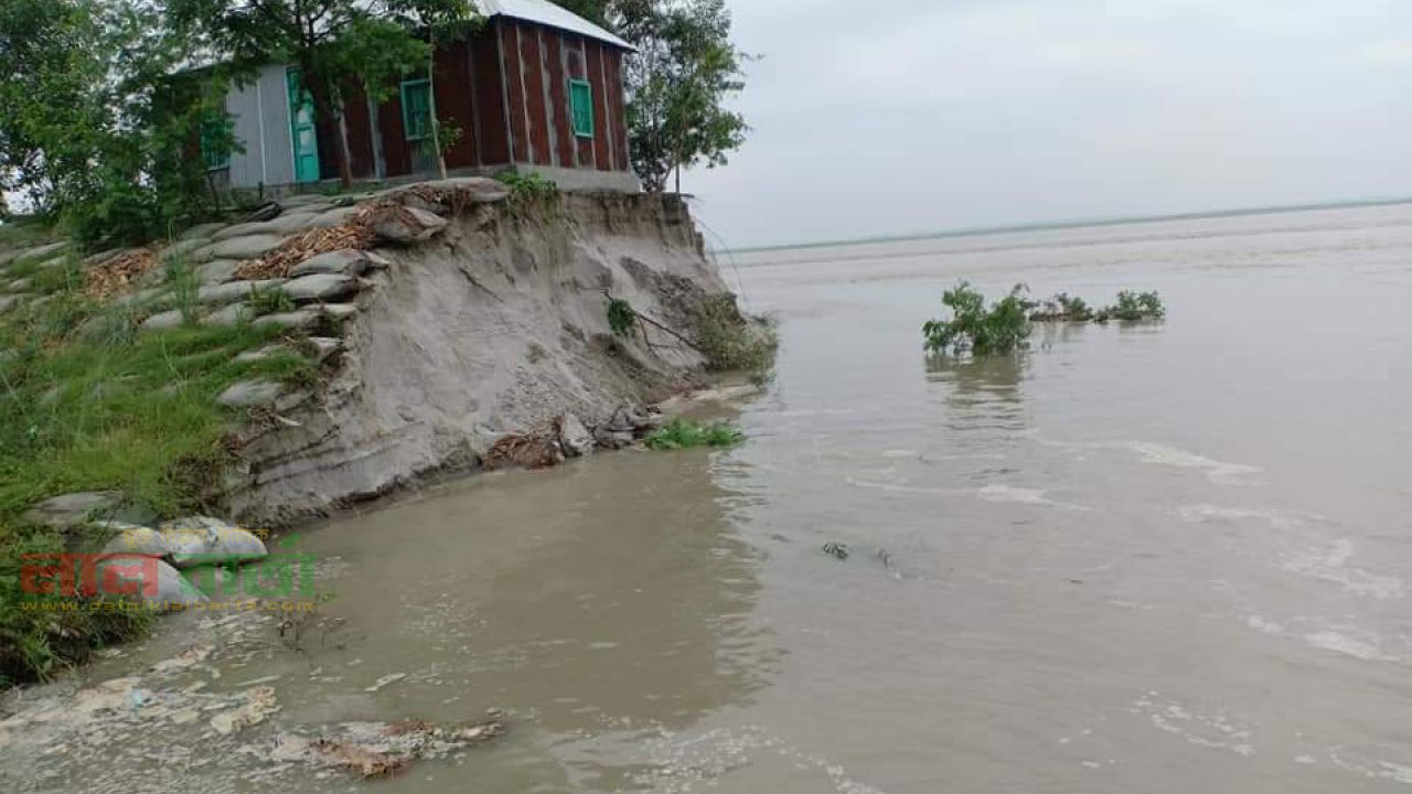 কাজিপুরে ভাঙন আতঙ্কে যমুনা তীরবাসী