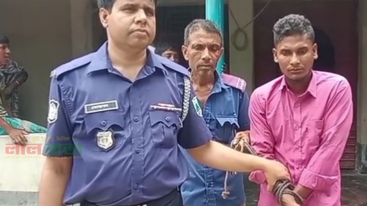 রায়গঞ্জে ভূয়া ডিবি পুলিশ পরিচয়দানকারী রাসেল আটক