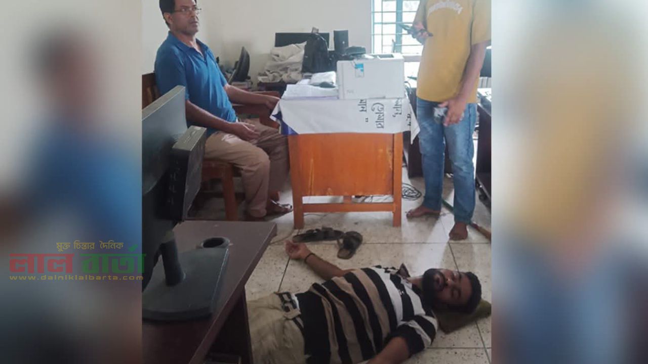 রায়গঞ্জে এক স্ত্রী নিয়ে দুই স্বামীর টানাটানি!