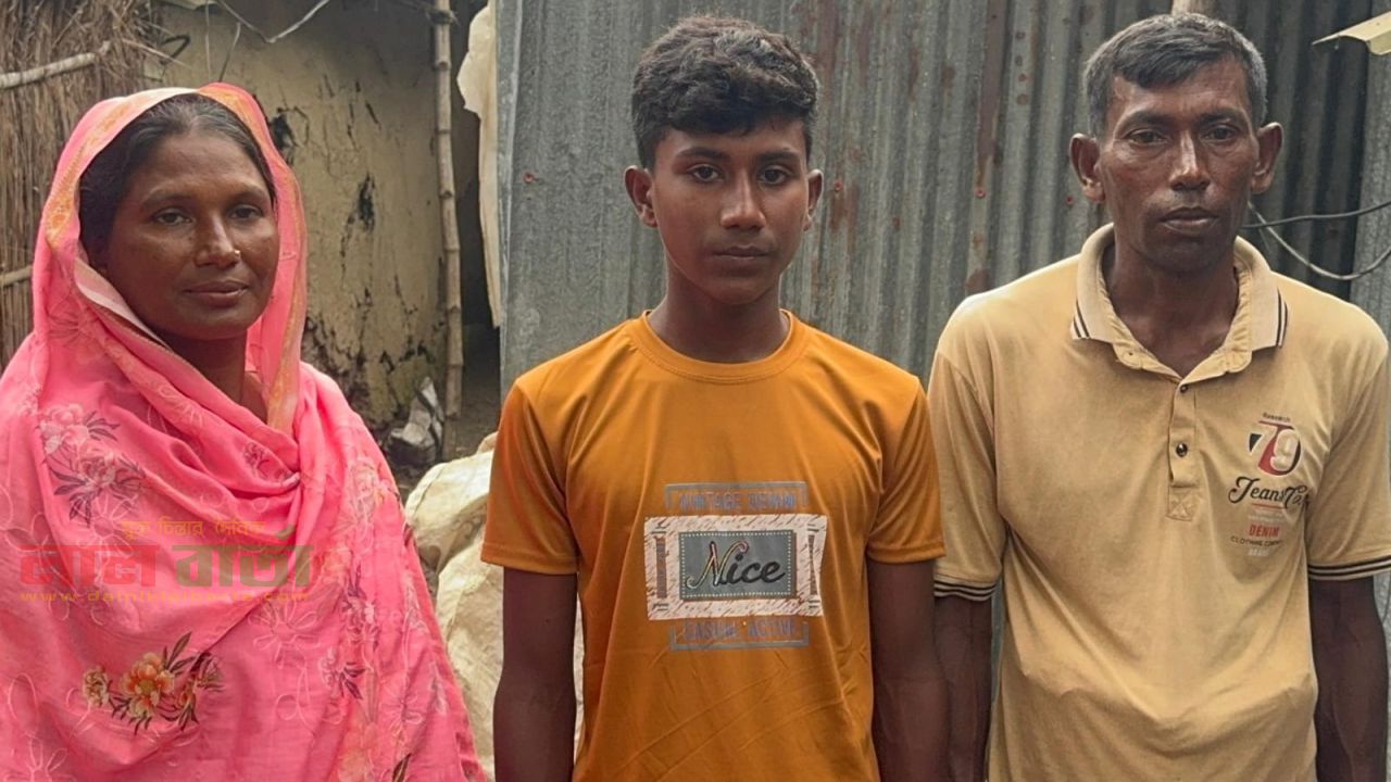 ভাত না খেয়েই ১৩ বছর: স্কুল শিক্ষার্থী পারভেজের বিষ্ময়কর জীবন