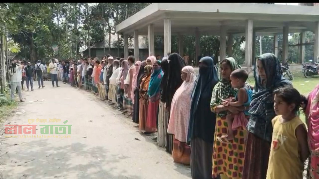 মাদ্রাসার দুই শিক্ষার্থীকে বলাৎকার:  শ্রমিকলীগ নেতার শাস্তির দাবিতে মানববন্ধন