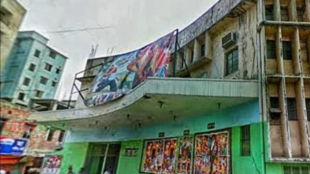 রায়গঞ্জে হারিয়ে গেছে ছয় সিনেমা হলের কোলাহল, স্মৃতিতেই বেঁচে আছে সোনালি অধ্যায়