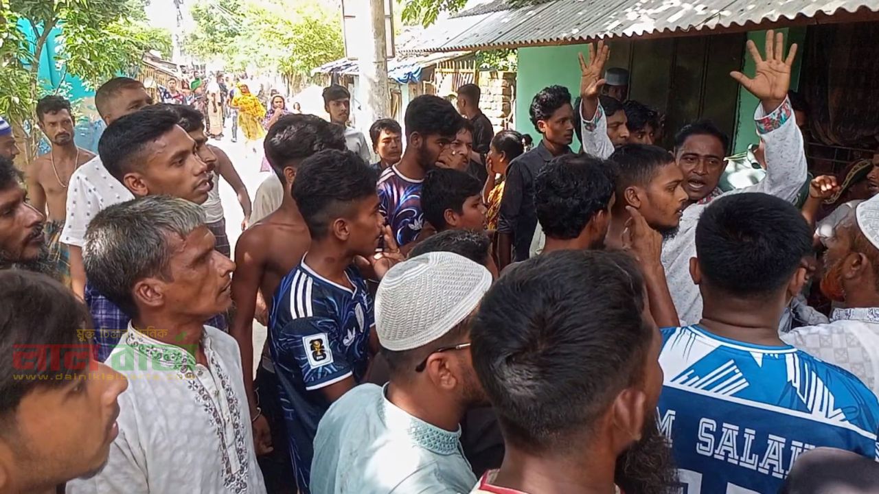 সাতক্ষীরায় মাদকবিরোধী বিক্ষোভ, তিন দিনের আল্টিমেটাম