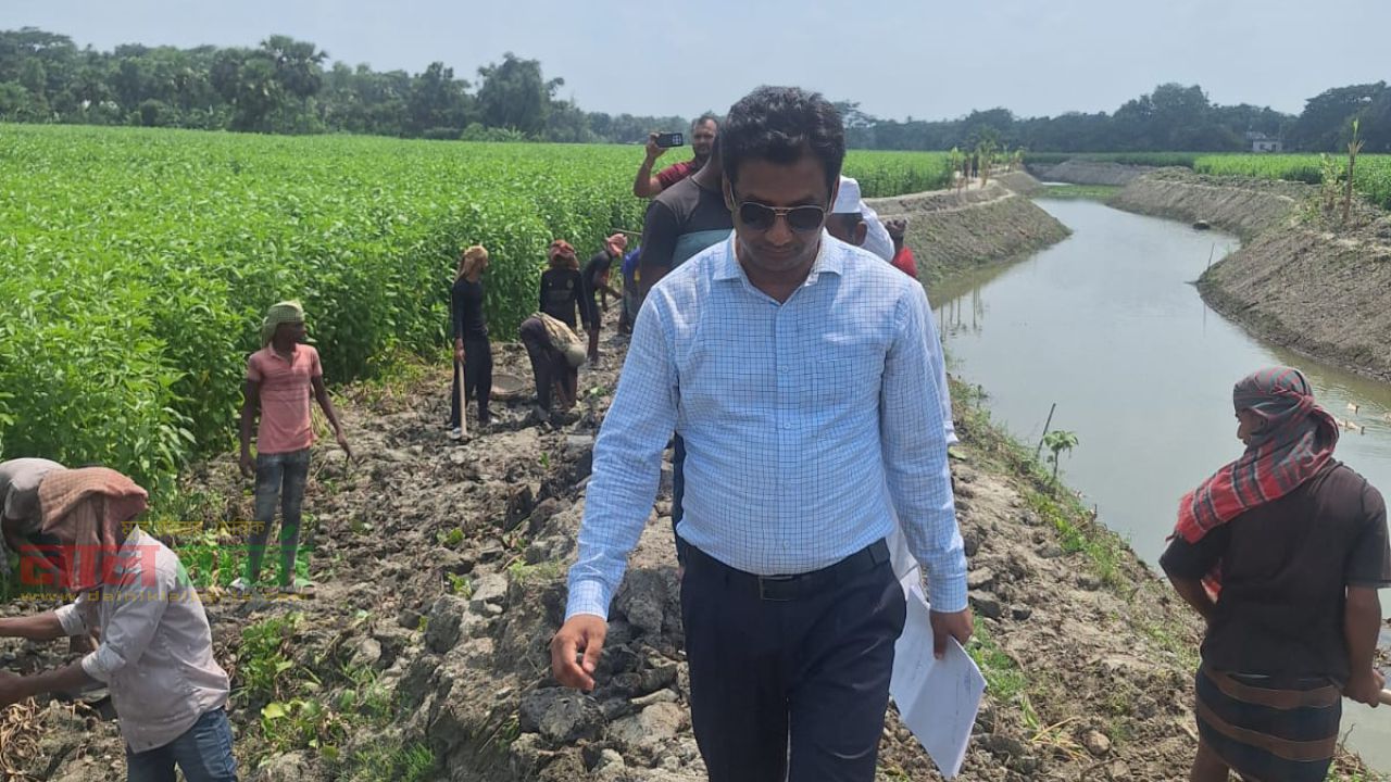 সালথায় খাল পুনঃখননে সাশ্রয় ৭৩ লাখ টাকা, সরকারি কোষাগারে ফেরত
