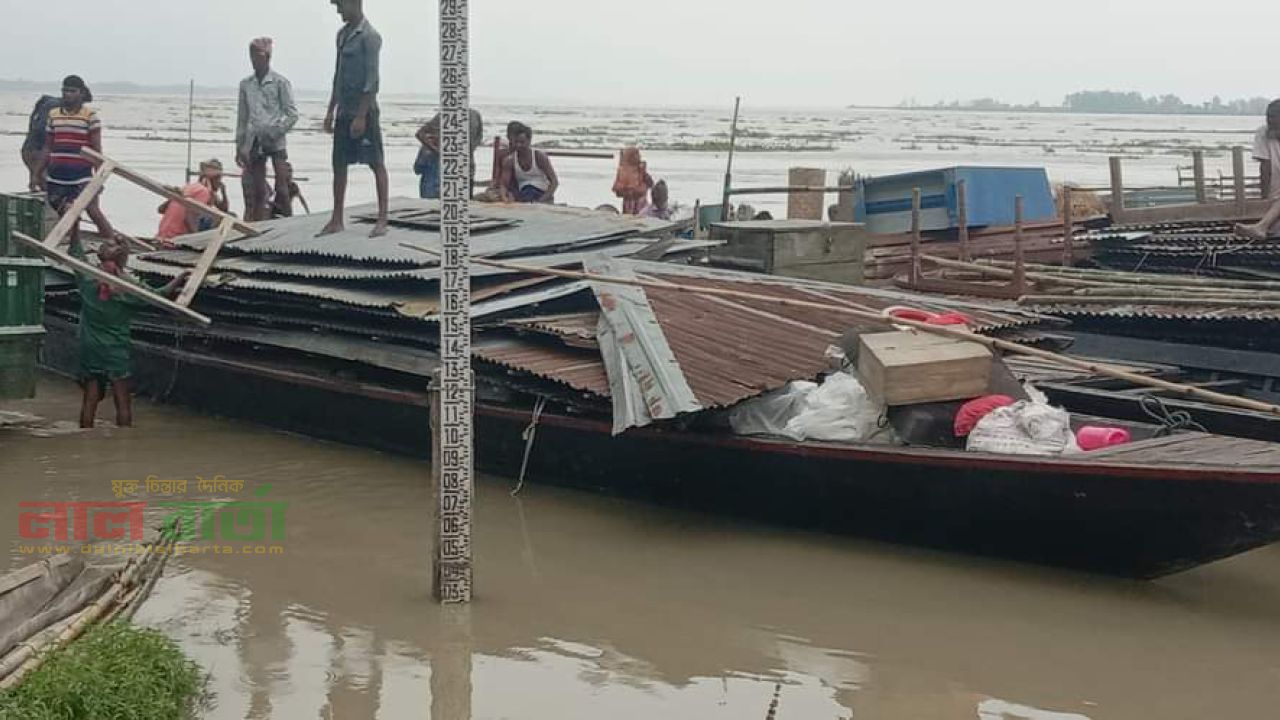 কাজিপুরে যমুনায় হু হু করে বাড়ছে পানি, চরাঞ্চলে বন্যার সঙ্গে ভাঙন আতঙ্ক