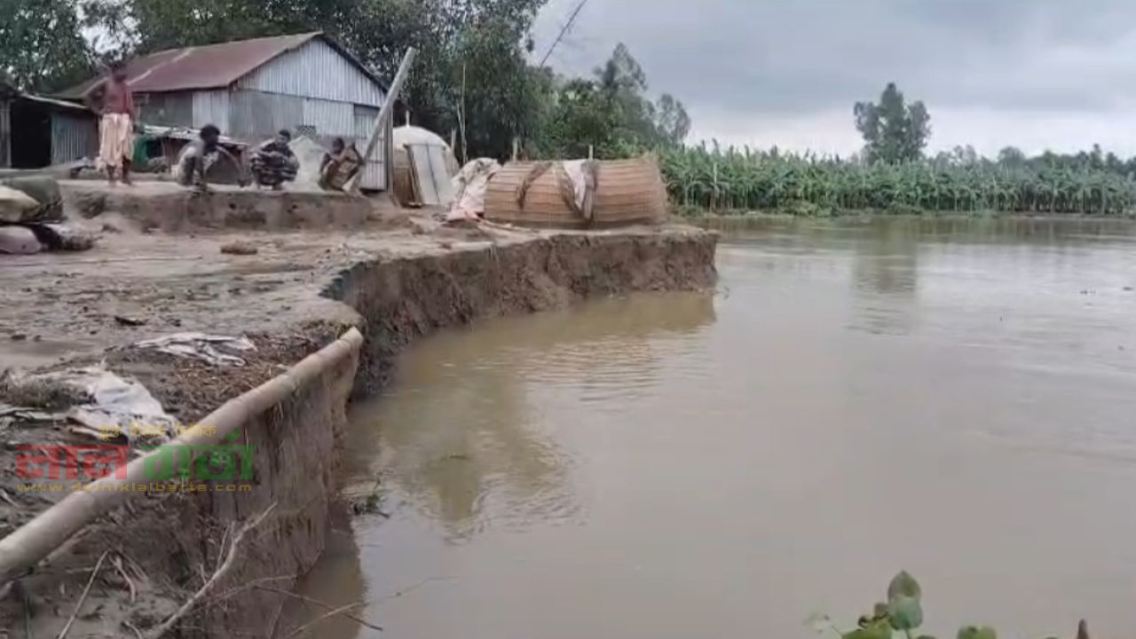 বর্ষণ ও পাহাড়ি ঢলে  মানবেতর জীবন যাপন করছে মৃগী নদীর পাড়ের মানুষ