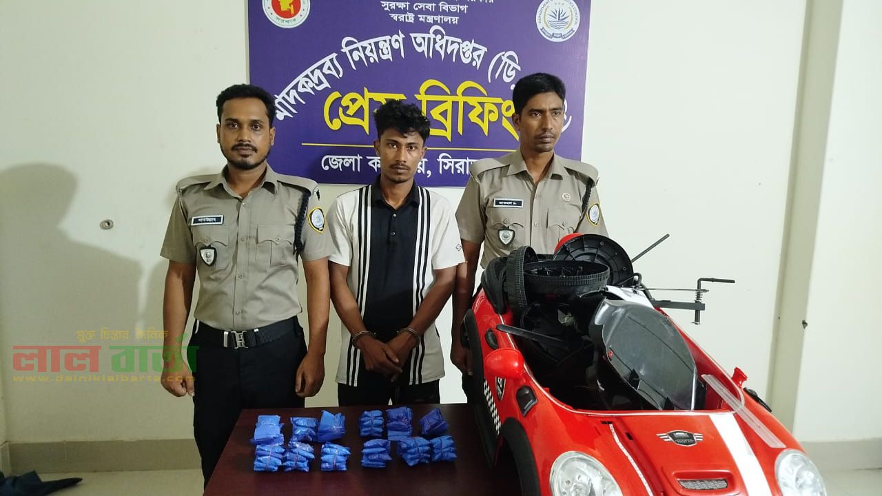 রায়গঞ্জে খেলনা গাড়িতে লুকানো ১২ হাজার ইয়াবা উদ্ধার, আটক ১
