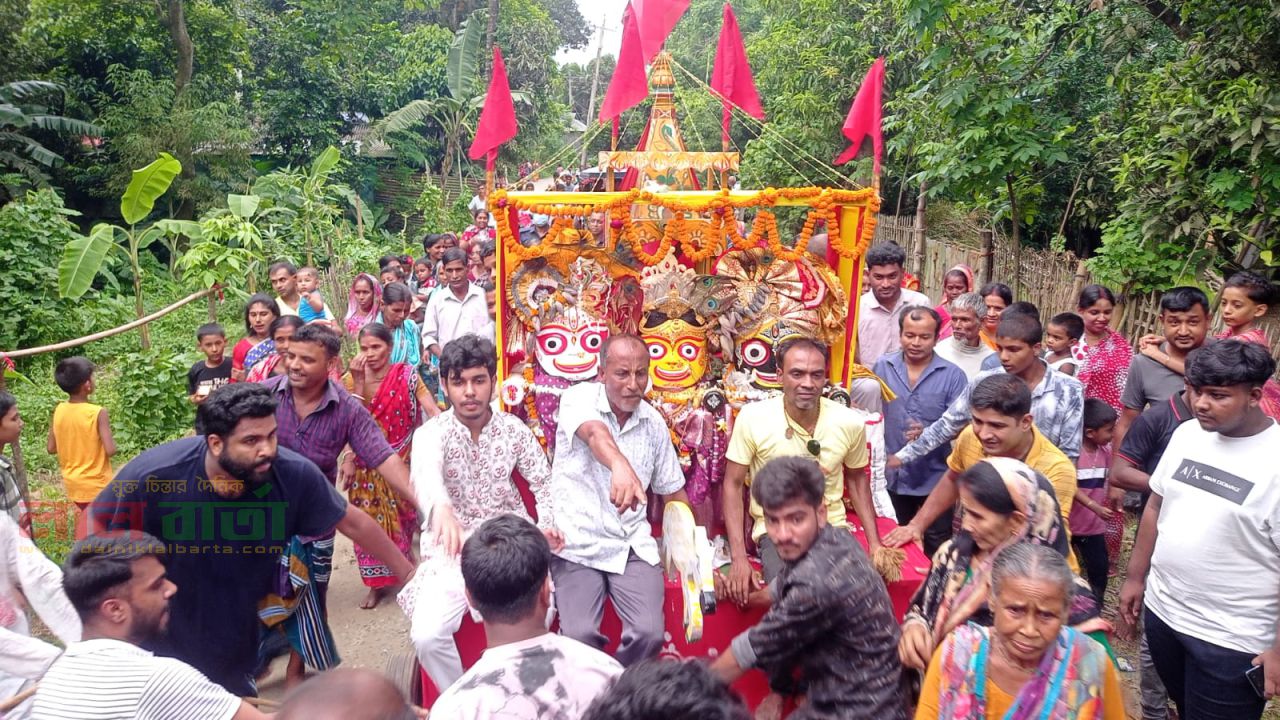 কাজিপুরে বর্ণাঢ্য আয়োজনে রথযাত্রা অনুষ্ঠিত