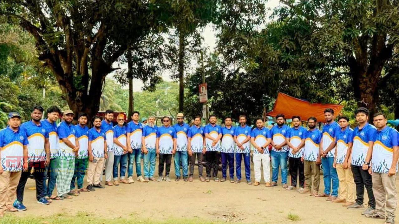 সিংড়ায় উৎসবমুখর পরিবেশে প্রশাসন ও সাংবাদিক প্রীতি ক্রিকেট ম্যাচ অনুষ্ঠিত 