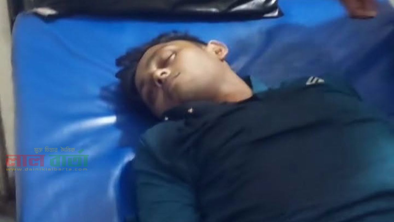 ফুটবল নিয়ে বিরোধের জেরে রায়গঞ্জে যুবককে ছুরিকাঘাতে হত্যা