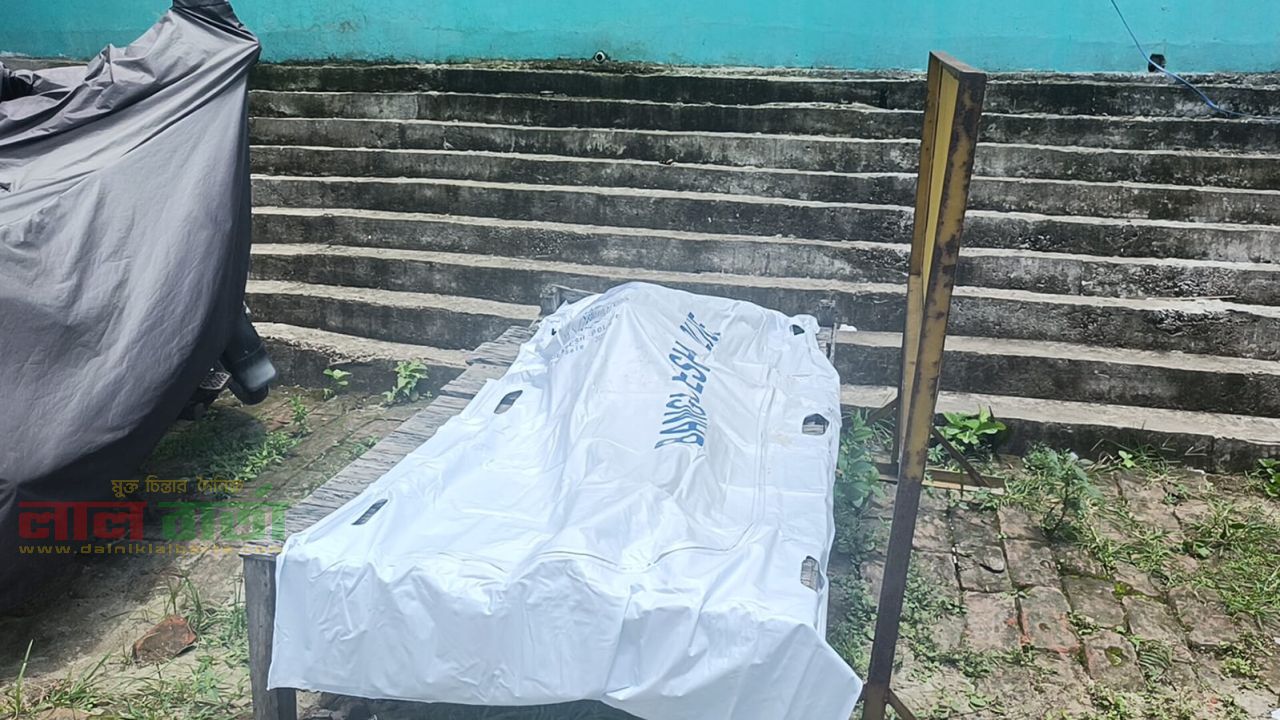 রায়গঞ্জে অজ্ঞাত গাড়ির চাপায় এক ব্যক্তির মৃত্যু