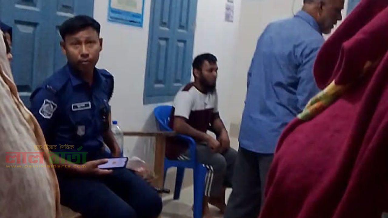 রুহিয়ায় স্ত্রীকে আত্মহত্যায় প্ররোচনার অভিযোগে স্বামী গ্রেপ্তার