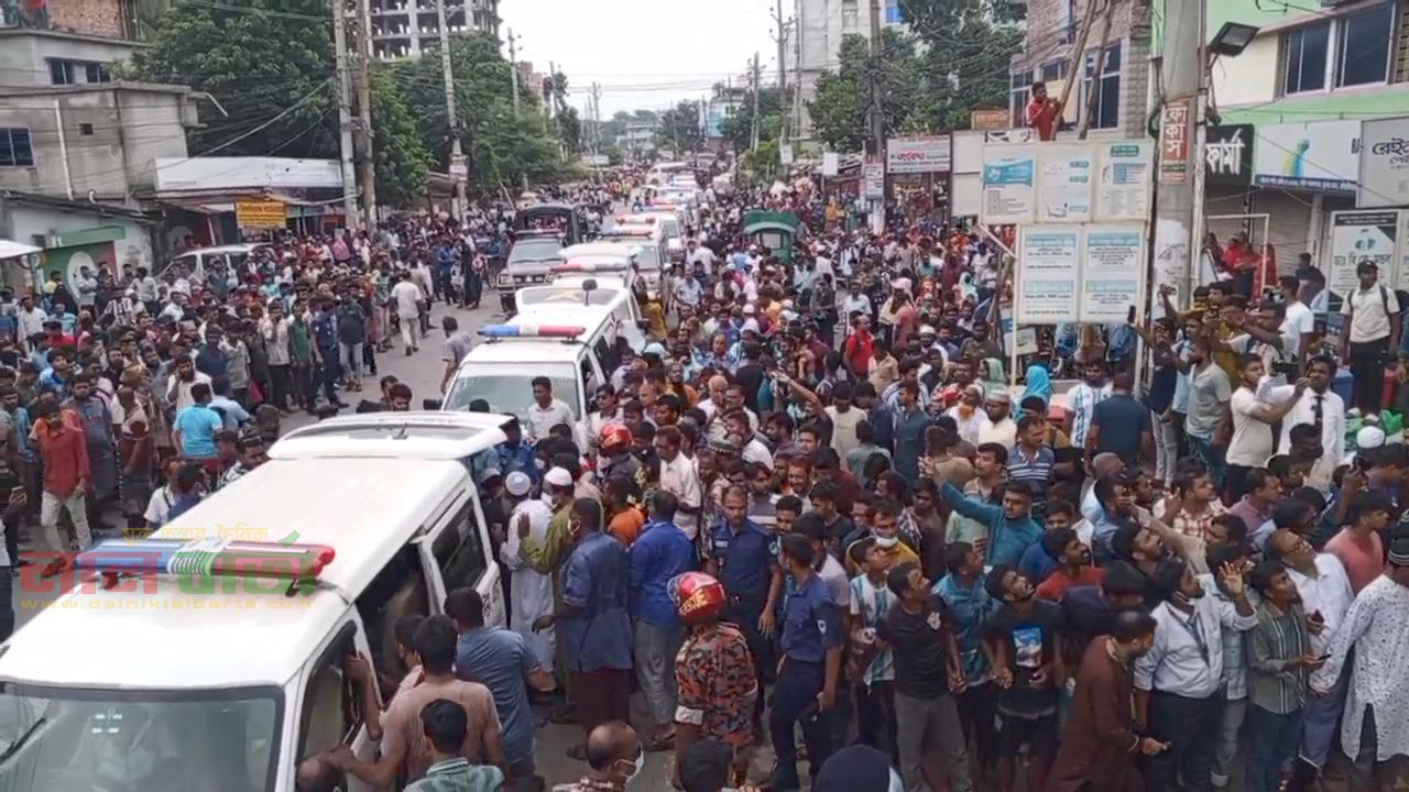 সাতক্ষীরায় ব্লিস হাসপাতালে ভয়াবহ অগ্নিকাণ্ড: ধোঁয়ায় অসুস্থ অন্তত ১৫