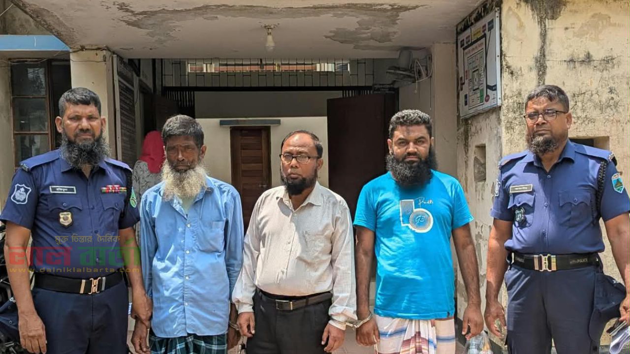 রায়গঞ্জে সাজাপ্রাপ্তসহ তিন আসামি গ্রেপ্তার