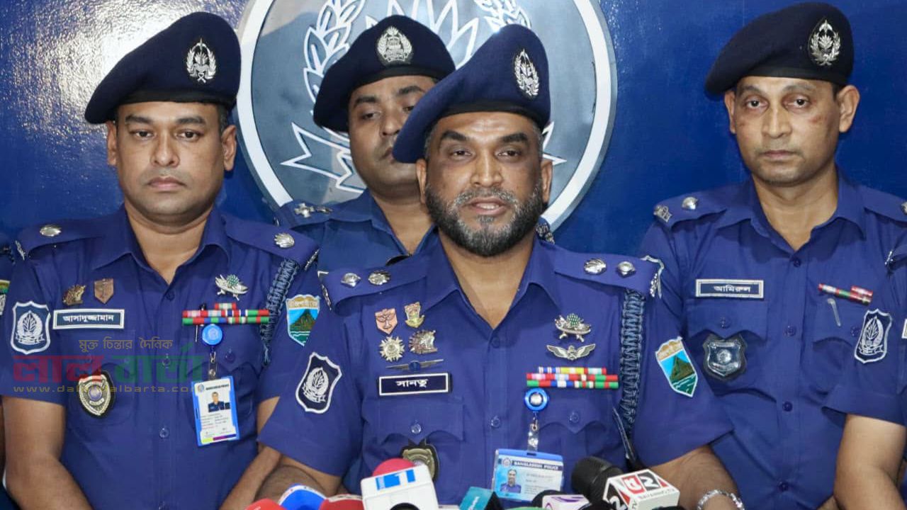 সিরাজগঞ্জে ৪ কোটি টাকার হেরোইনসহ দুই মাদক কারবারি গ্রেপ্তার