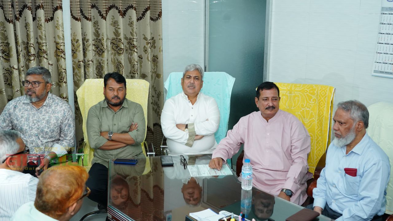 রাজশাহীতে শারদীয় দুর্গাপূজার প্রতিমা বিসর্জন ঘাট পরিদর্শন 